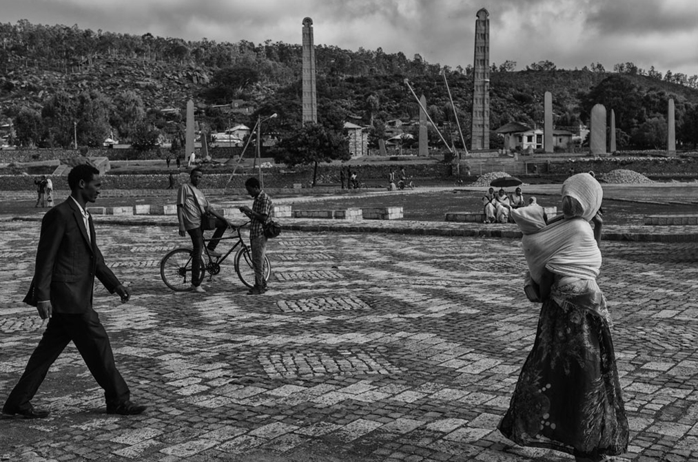Aksum - Complesso della Cattedrale di Nostra Signora Maria di Sion le antiche steli in situ sono la testimonianza dell'importanza e dello splendore della città nel mondo antico.